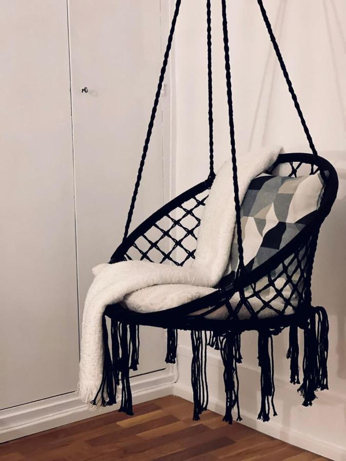 Chic Apartment On The Famous Shopping Rue Du Faubourg Saint-Honore Street Париж Екстериор снимка